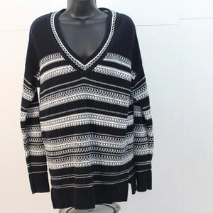 VINCE Sweater 